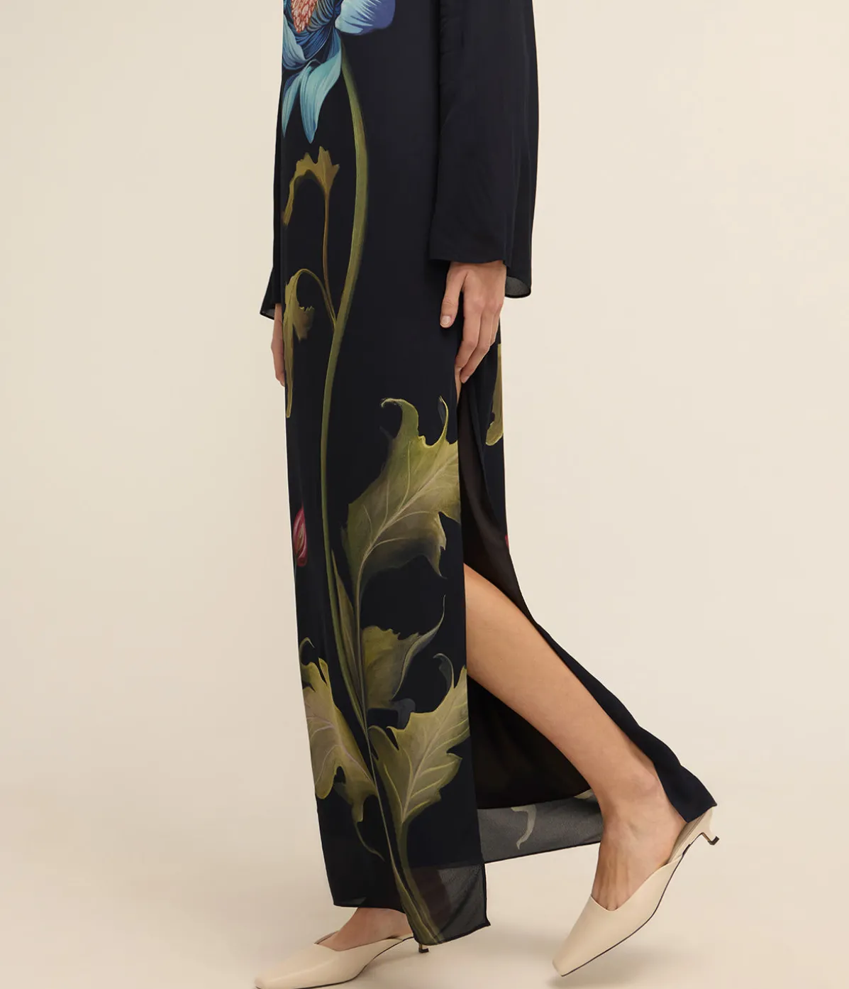 Capucine Crepe Dress In Painterly Flower