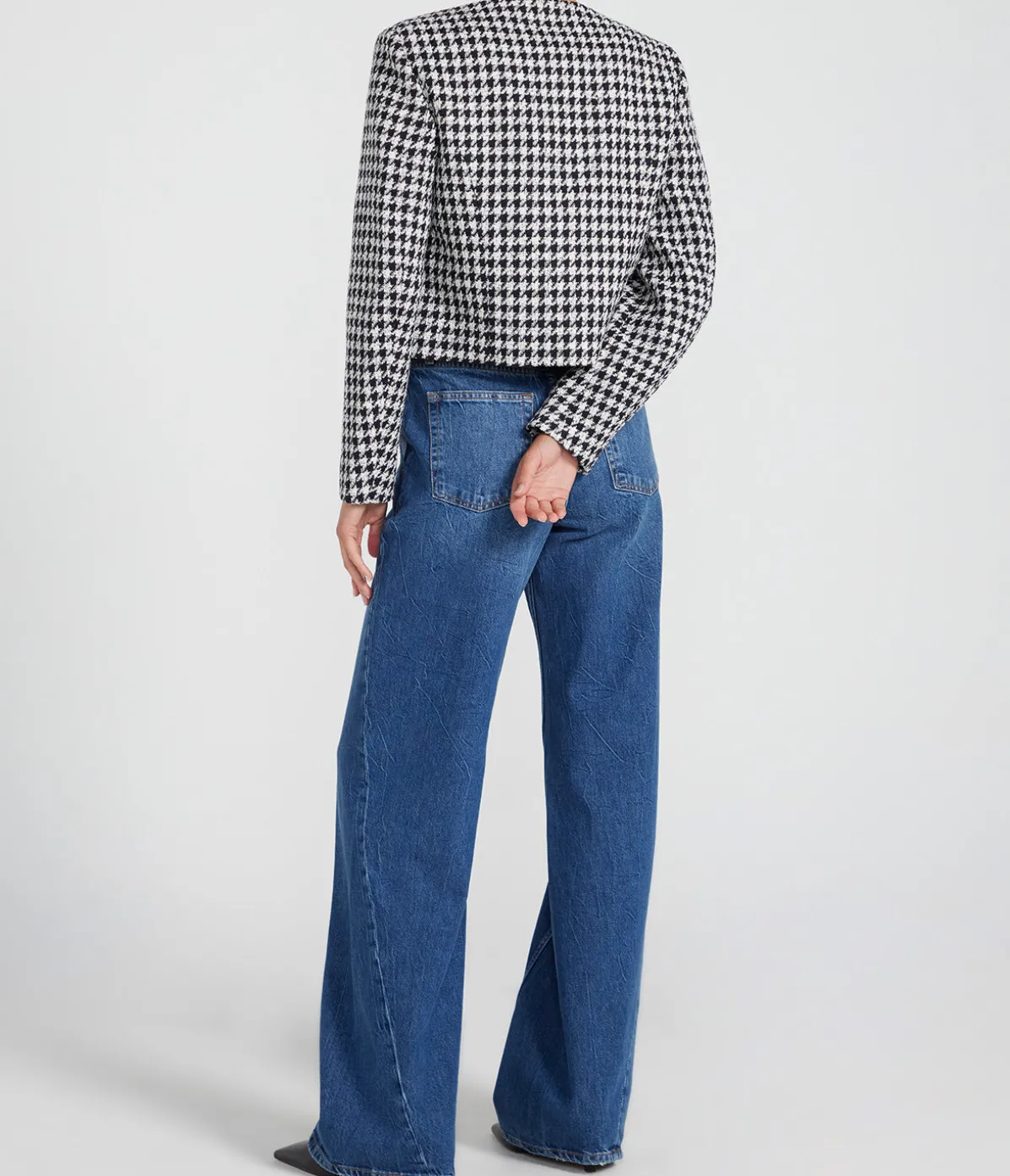 Cara Jacket In Cream And Black Houndstooth