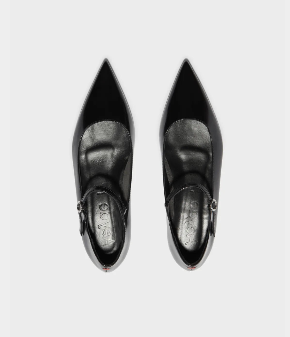 Cleo Leather Flat In Black