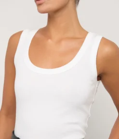 Hillie Scoop Neck Tank In White