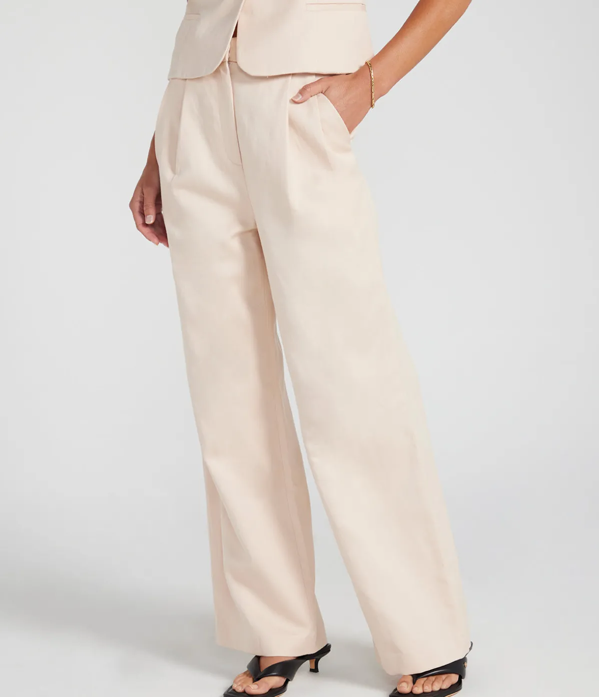 Idai Tailored Pants In Cream Rose