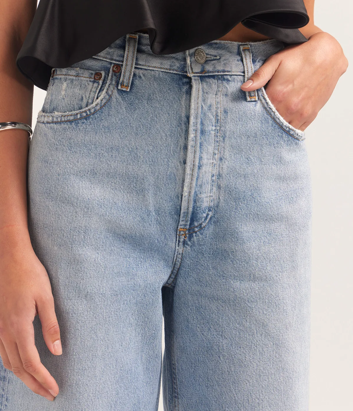 Low Slung Baggy Jean In Force
