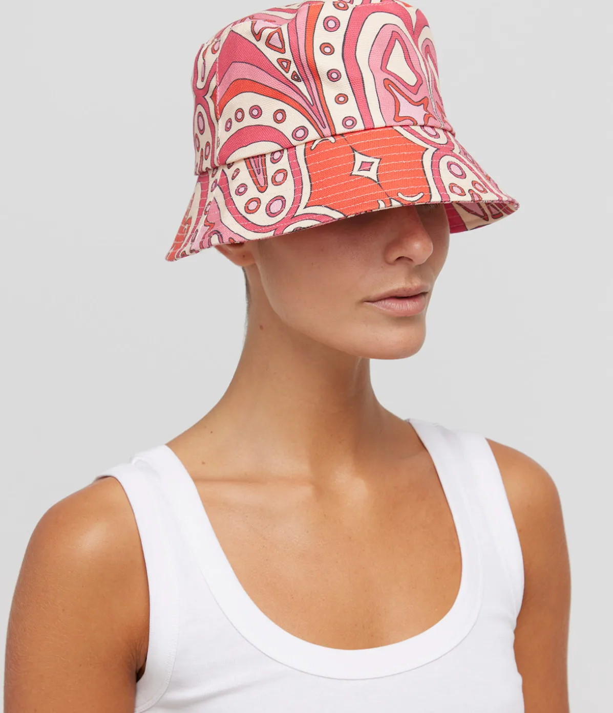 Shore Bucket Hat In Retro Pink