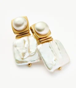 Square Button Pearl Small Hoop Earrings In Gold