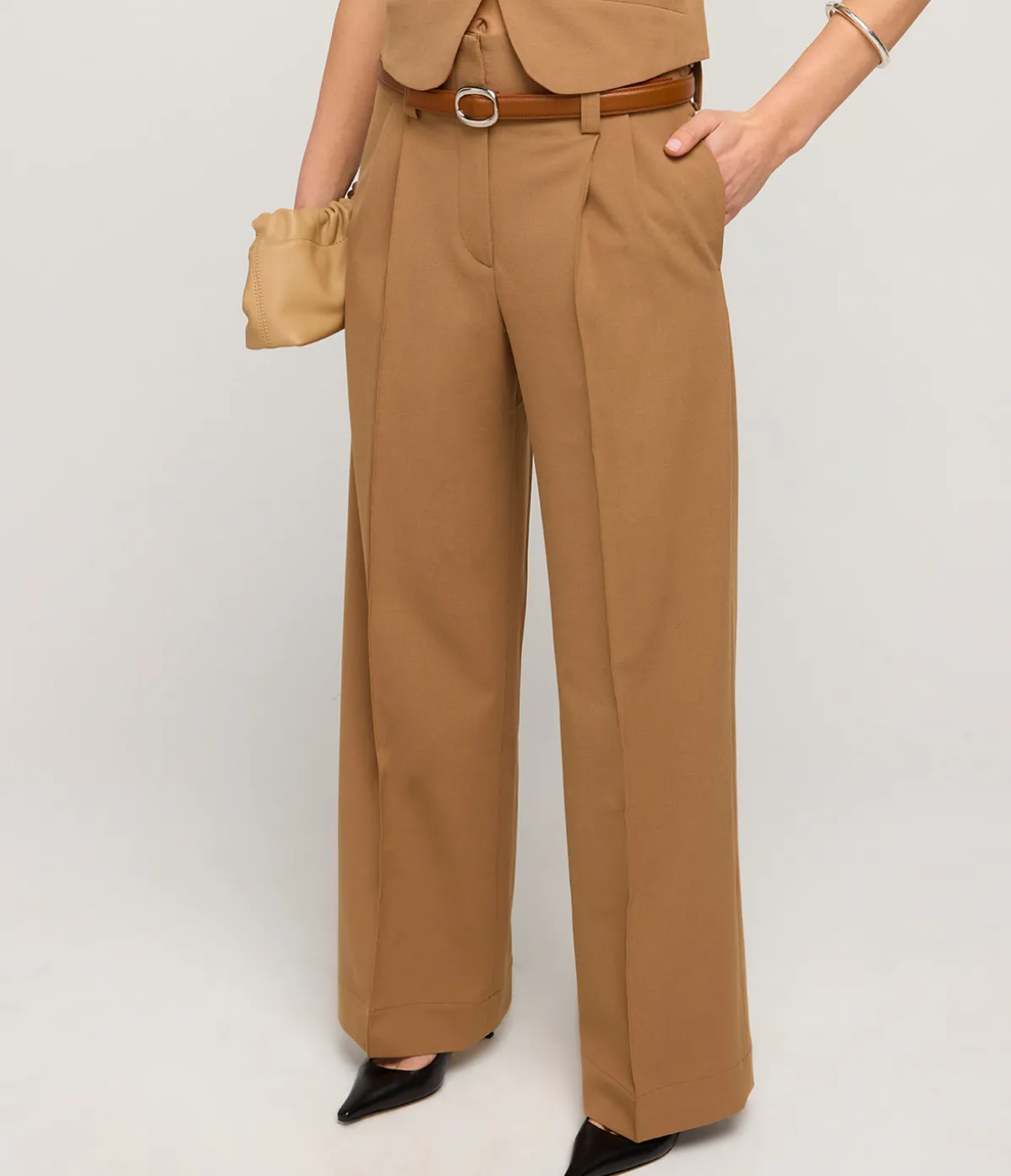 Ulla Tailored Trouser In Camel
